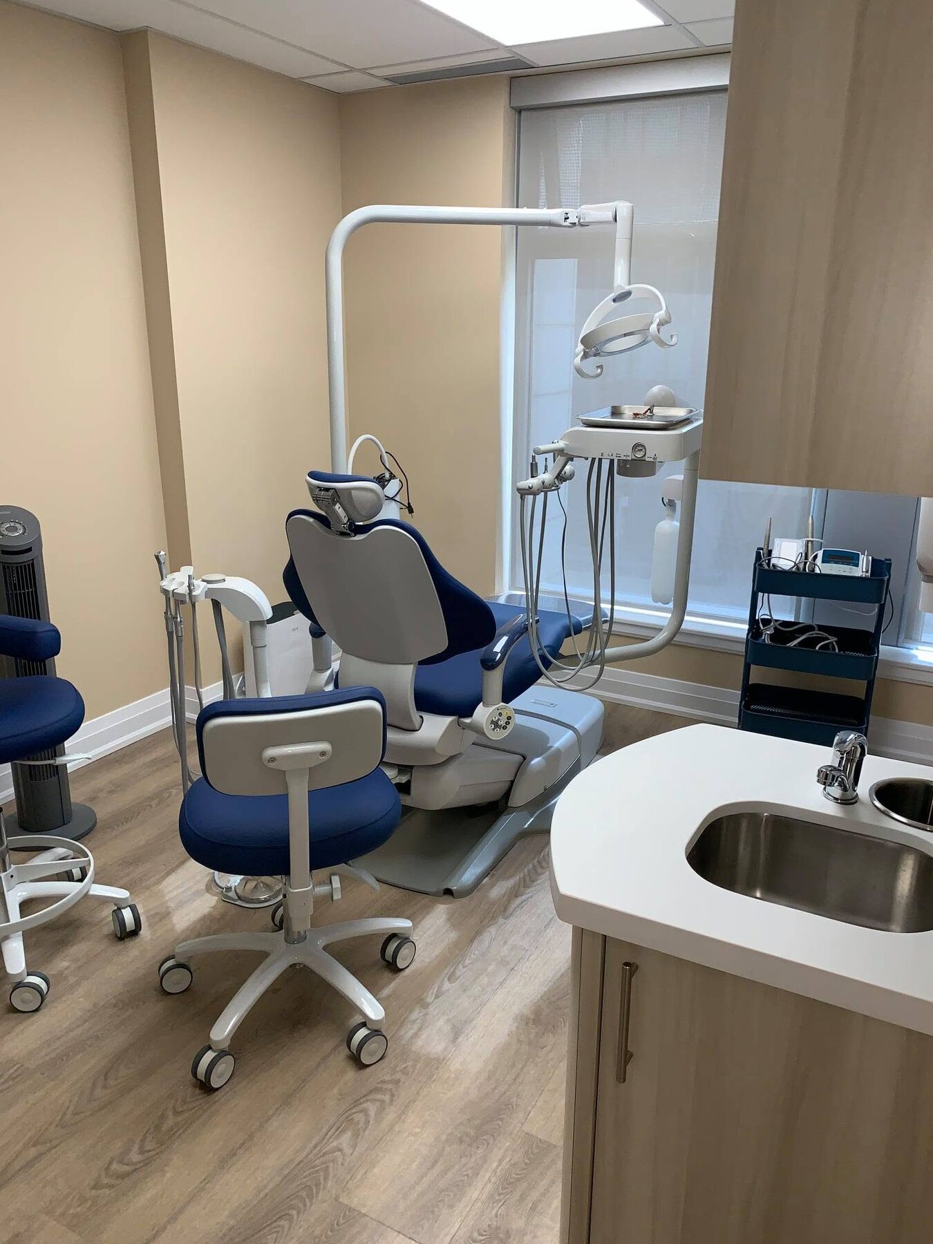 Completed dental operatory on Yonge Street
